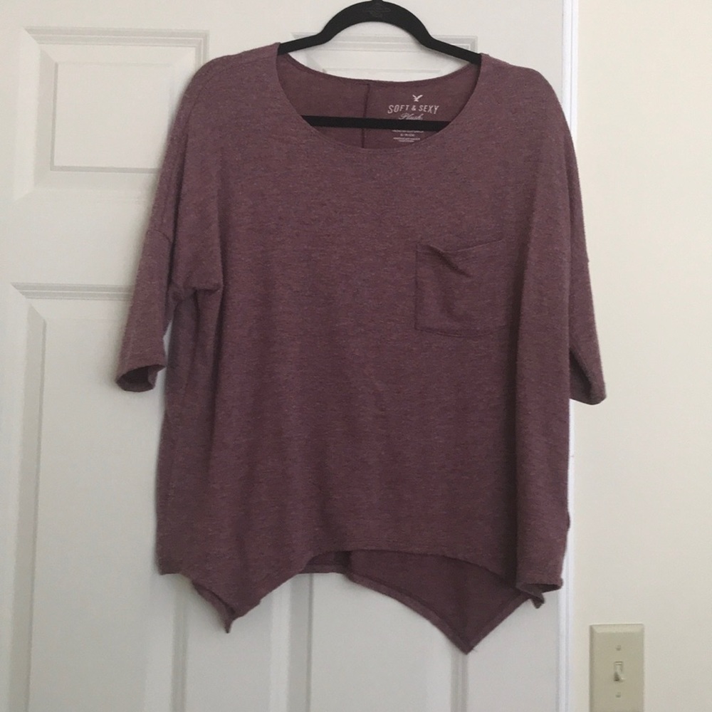 AE maroon quarter length soft top